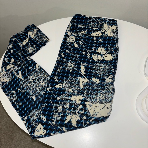 Lularoe Leggings OS - Picture 1 of 2